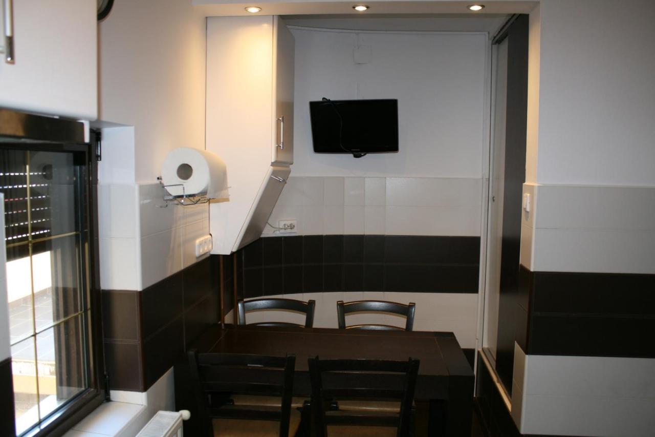Penthouse Daniela - 3 Rooms In A Spacious Central Apartment Marosvásárhely Kültér fotó